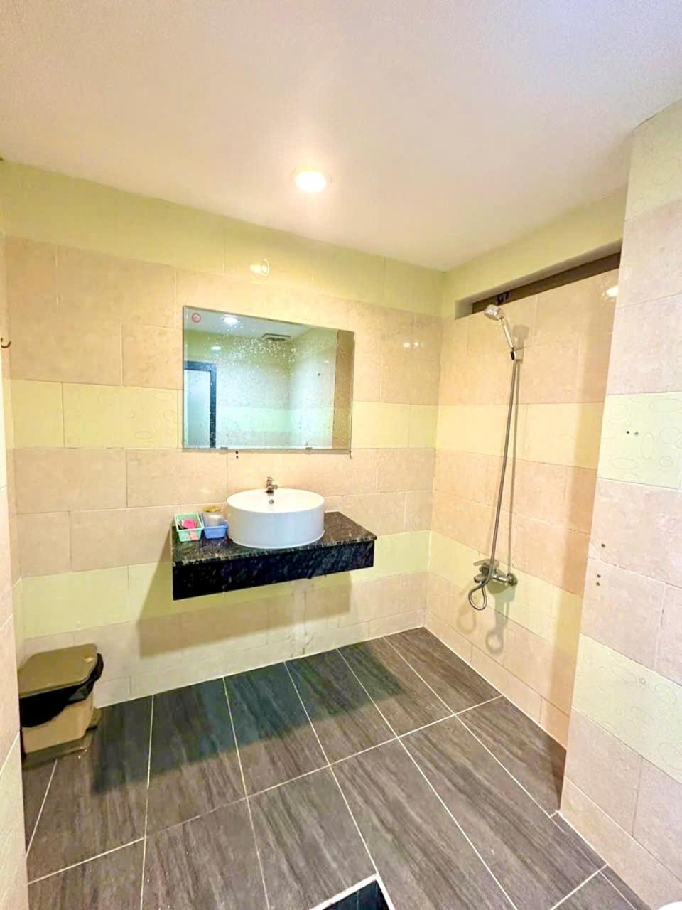 הו צ'י מין סיטי Hoa My Hotel מראה חיצוני תמונה